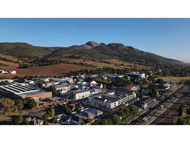 203 2 on Tabak Tabak Street, Suider Paarl, Paarl